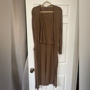 Brown Tank and Duster